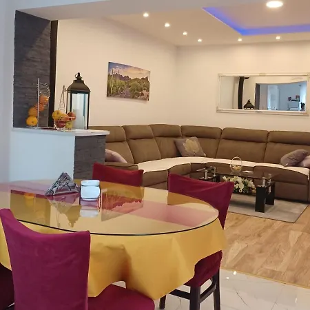 Starlight Apartment